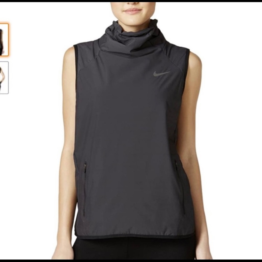Nike Aerolayer funnel neck training top